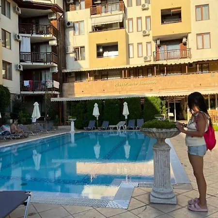 Apartment Garden Of Eden- Sweet Dreams Rey&mar Saint *