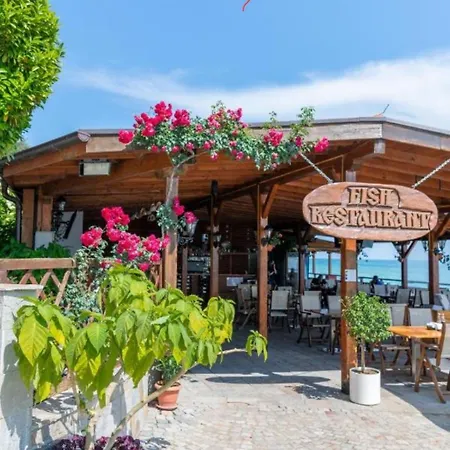 Garden Of Eden- Sweet Dreams Rey&mar Saint Apartment