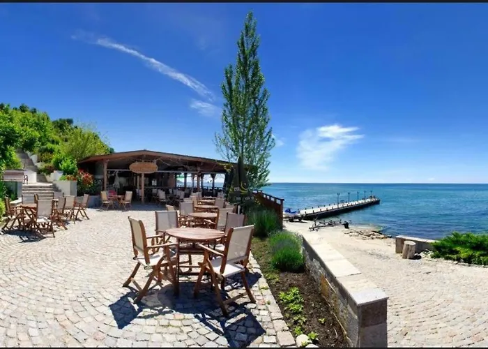 Апартамент Garden Of Eden- Sweet Dreams Rey&mar Saint