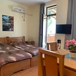 Apartment Garden Of Eden- М104 Reymar *